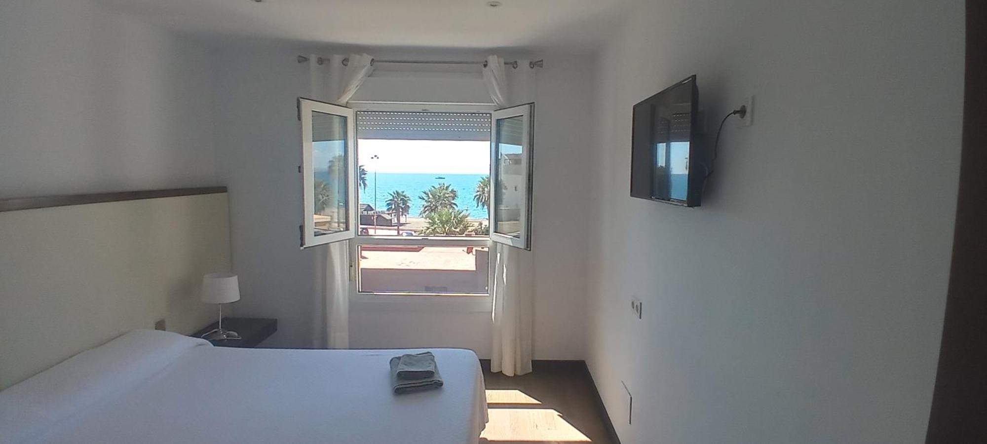 Apartamento 5 Home Suites Almería Cameră foto